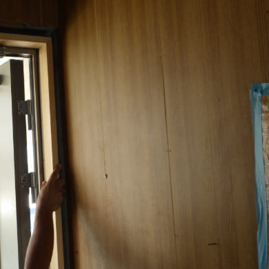 額縁加工取付している様子